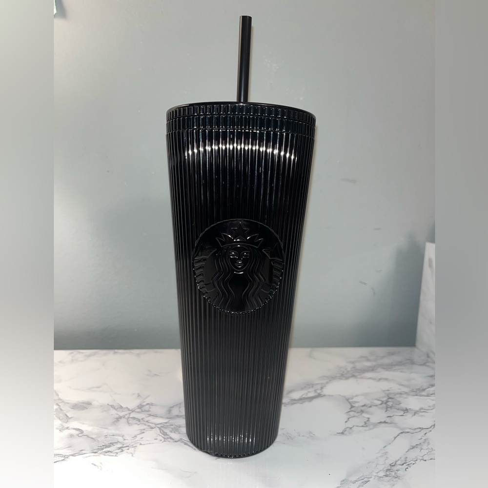 Starbucks black pleated venti tumbler